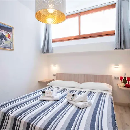 아파트 Casa Angerin 2 *